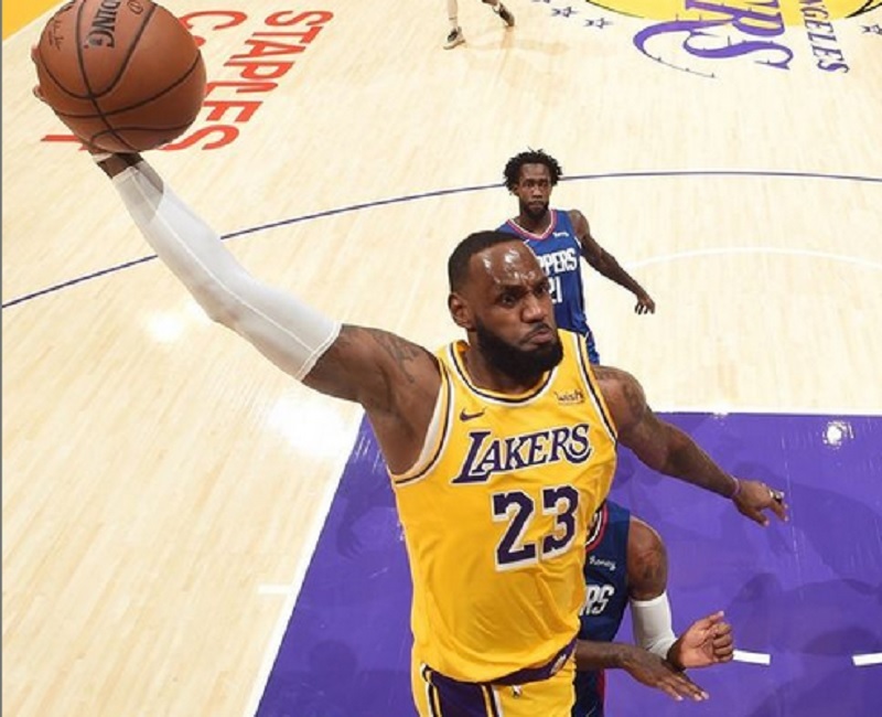 Kenali 6 Jenis Passing Bola Basket - Kunci Sukses Permainan Tim Anda