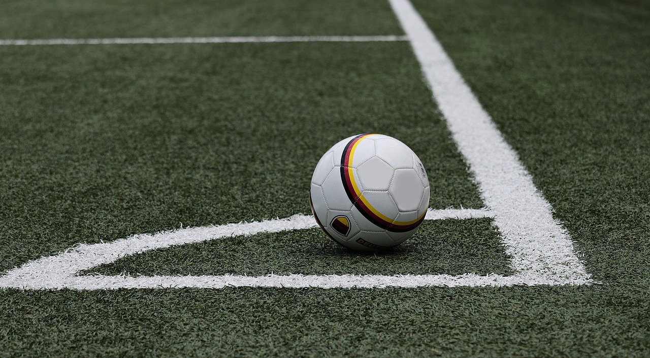 Menggali Lebih Dalam Mengenai Bola Sepakbola - Dari Sejarah Hingga Perkembangan Terkini