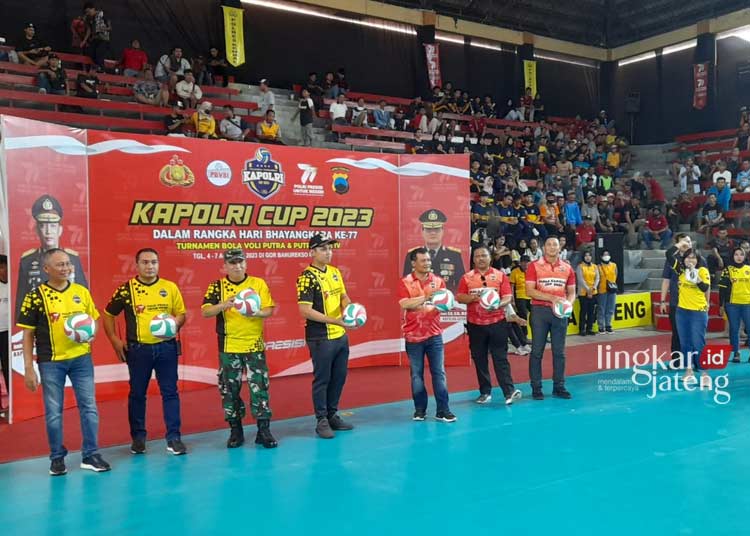 Menyemarakkan Persatuan Melalui Bola Voli Kapolri Cup 2023 - Kejuaraan yang Menginspirasi