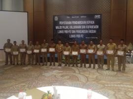 Pengaruh Gaya dan Kecepatan pada Bola Voli Bermassa 240 g Dilempar ke Bawah